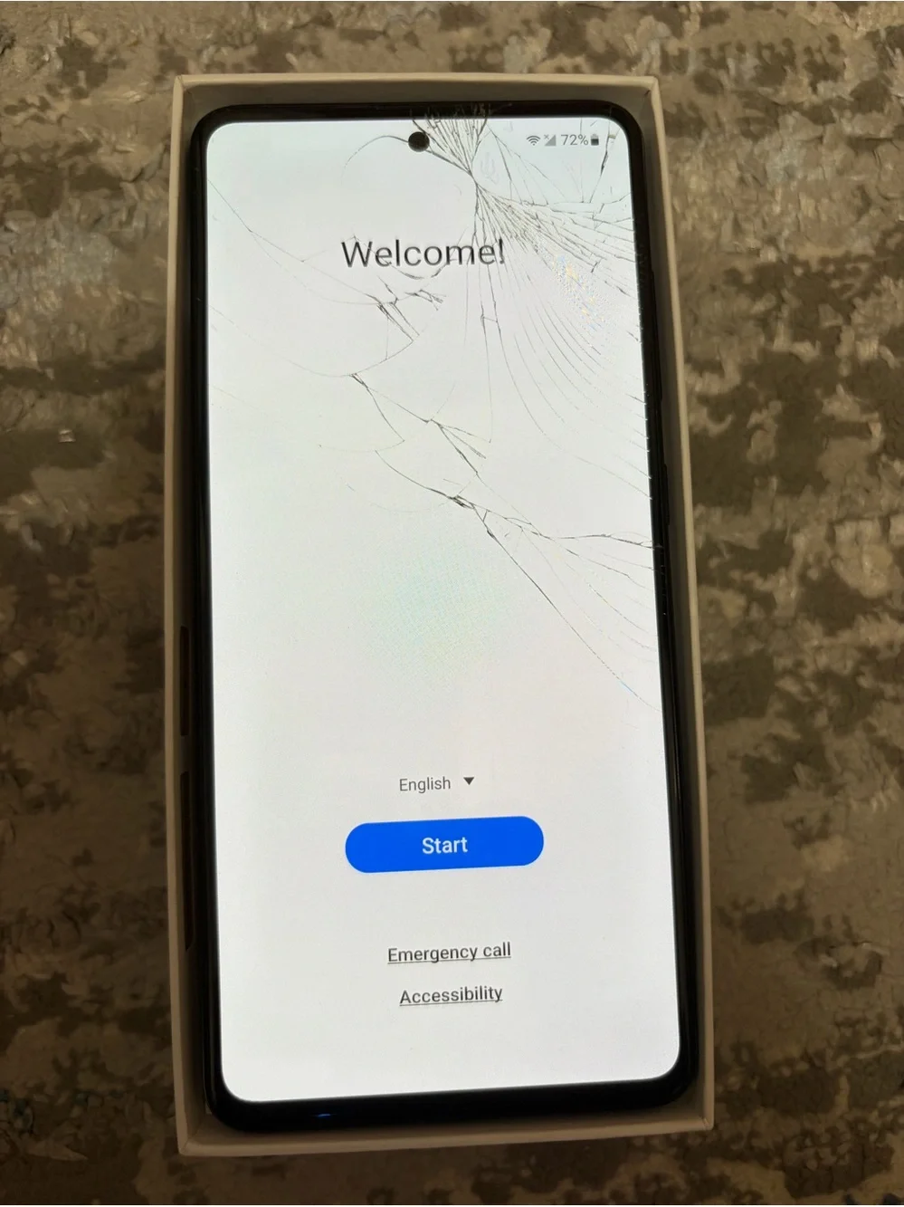 Samsung Galaxy A51 128GB Verizon Cracked Screen/Camera For Parts or Repair